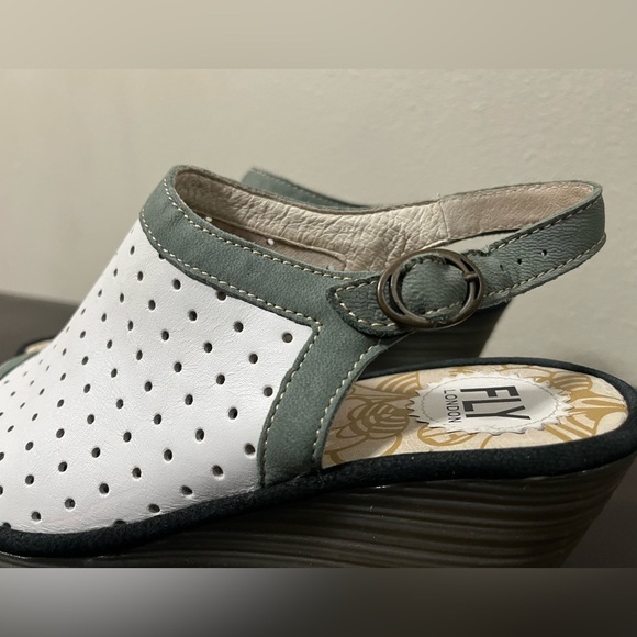 Fly London "Yile" Perforated Leather Wedge Size 7.5-8 - Picture 10 of 12